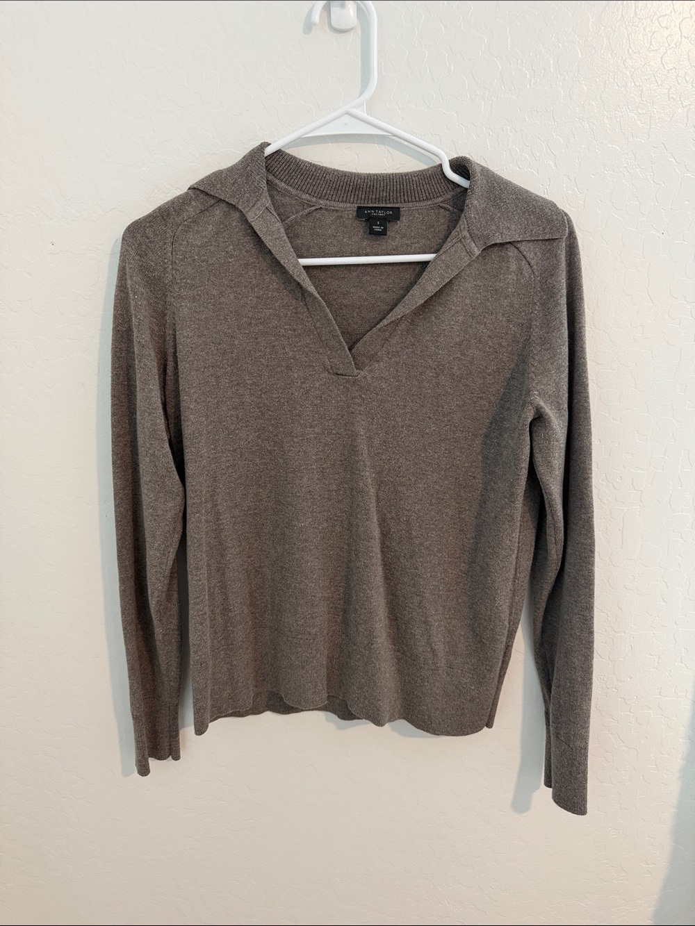 Ann Taylor Factory Taupe Brown V-Neck Collared Sweater
